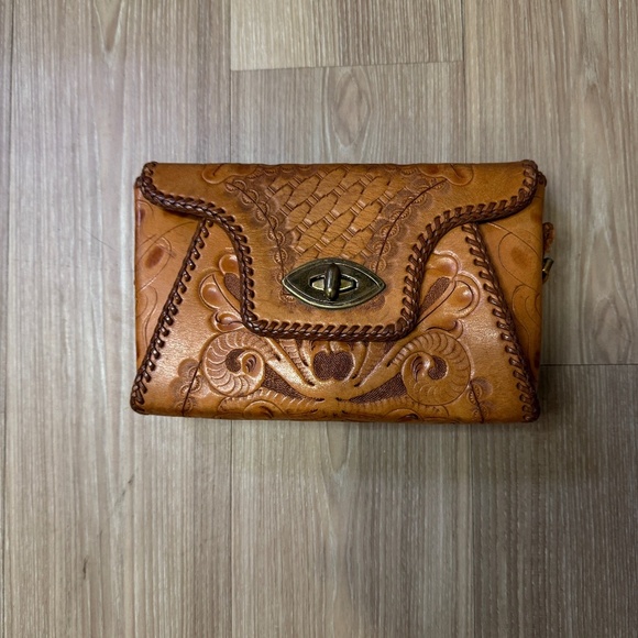 Vintage Handbags - Vintage Tooled Leather Clutch with Turn-Lock Closure